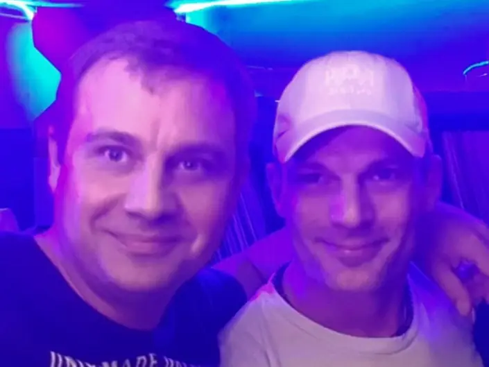 Selfie von Simon und Thomas im Club